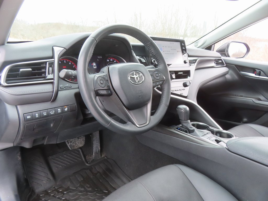 Used 2023 Toyota Camry XSE image 31