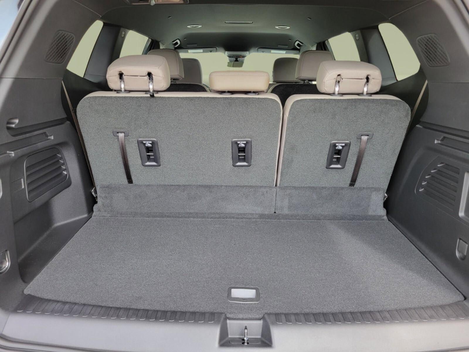 New 2026 GMC Acadia Elevation w/ Elevation Premium Package FWD image 6