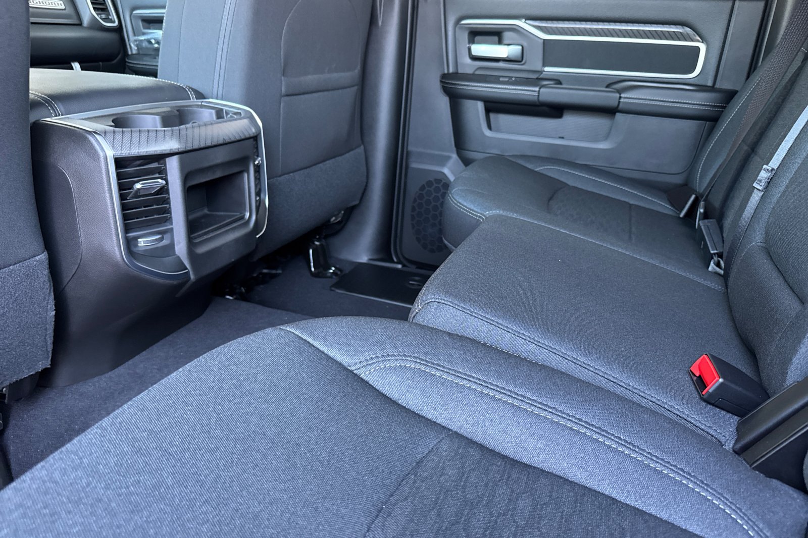 New 2026 RAM 2500 Big Horn AWD/4WD image 11