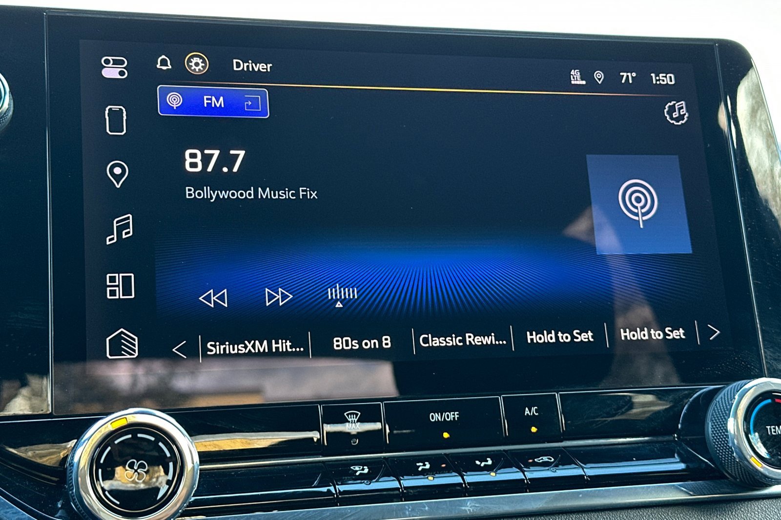 Used 2024 Chevrolet Colorado W/T image 19