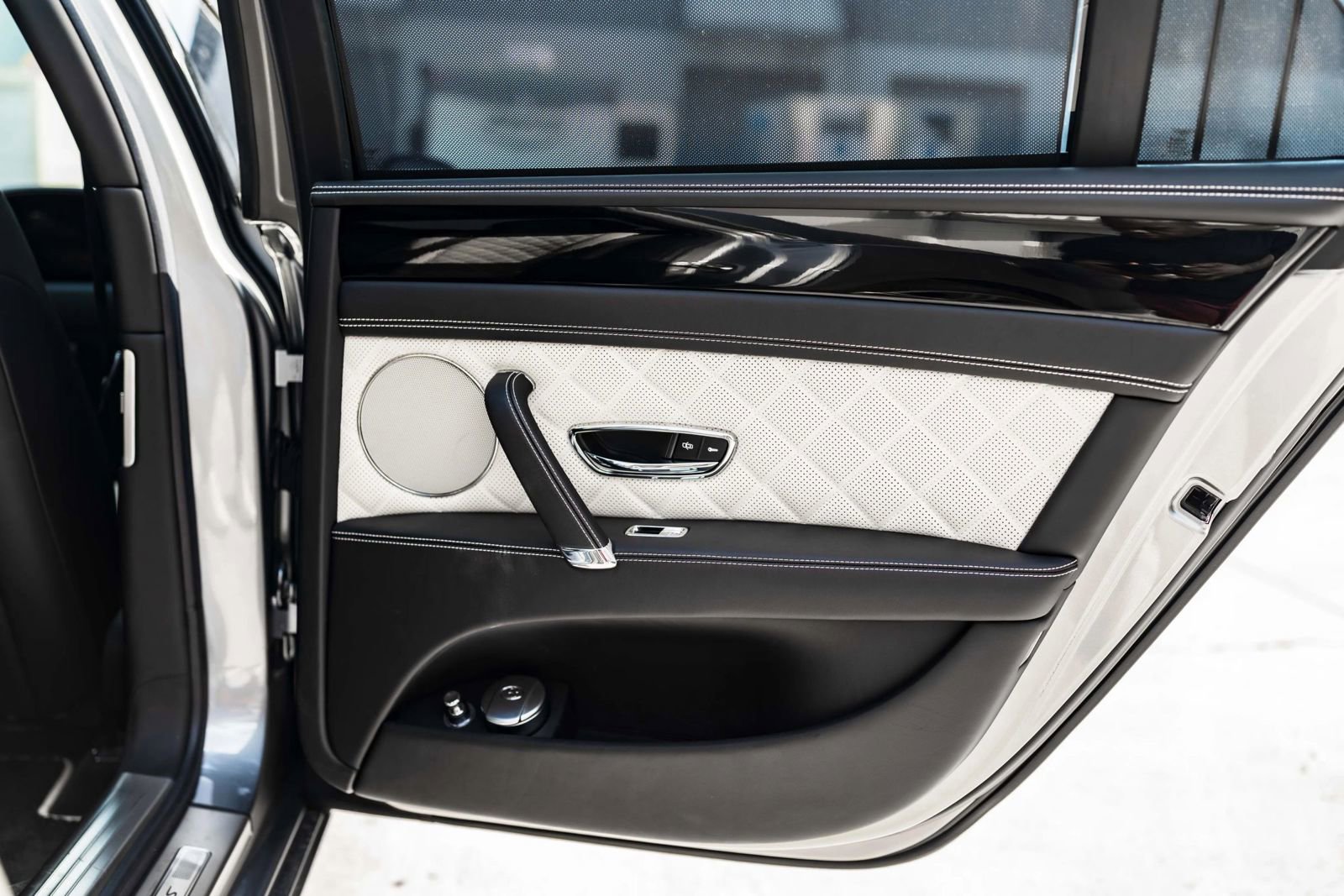 Used 2017 Bentley Flying Spur S V8 image 42