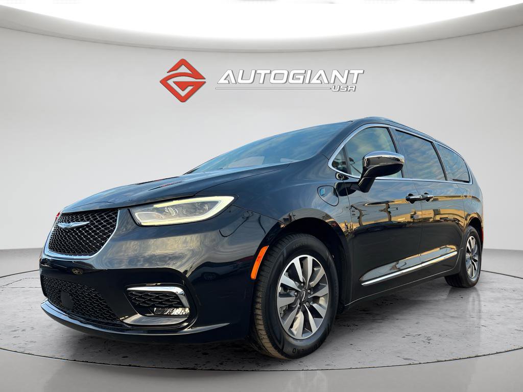 Used 2021 Chrysler Pacifica Limited image 14