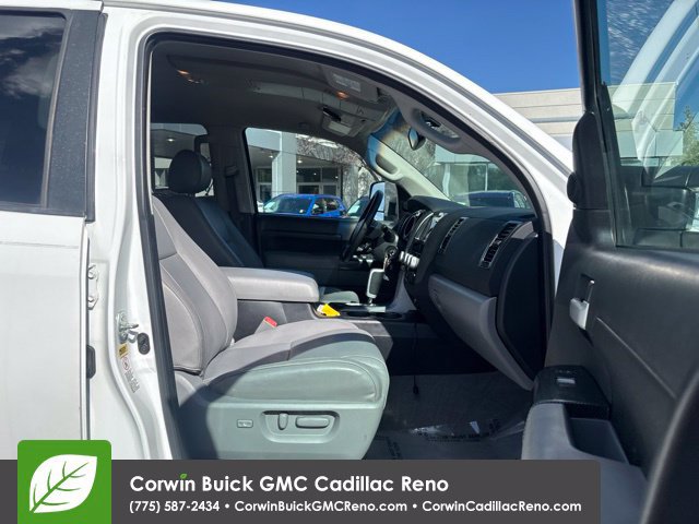 Used 2008 Toyota Tundra Limited w/ Memory Pkg AWD/4WD image 35