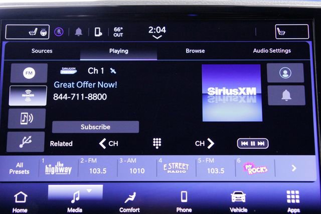 Used 2024 Chrysler Pacifica Touring-L image 35