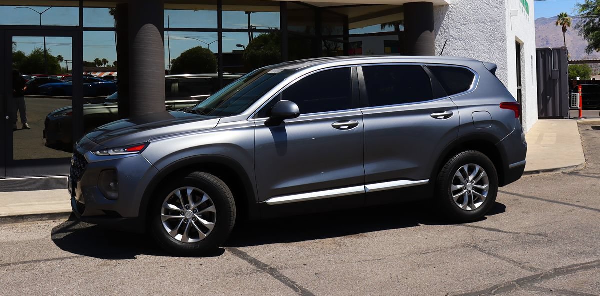Used 2019 Hyundai Santa Fe SE AWD/4WD image 4