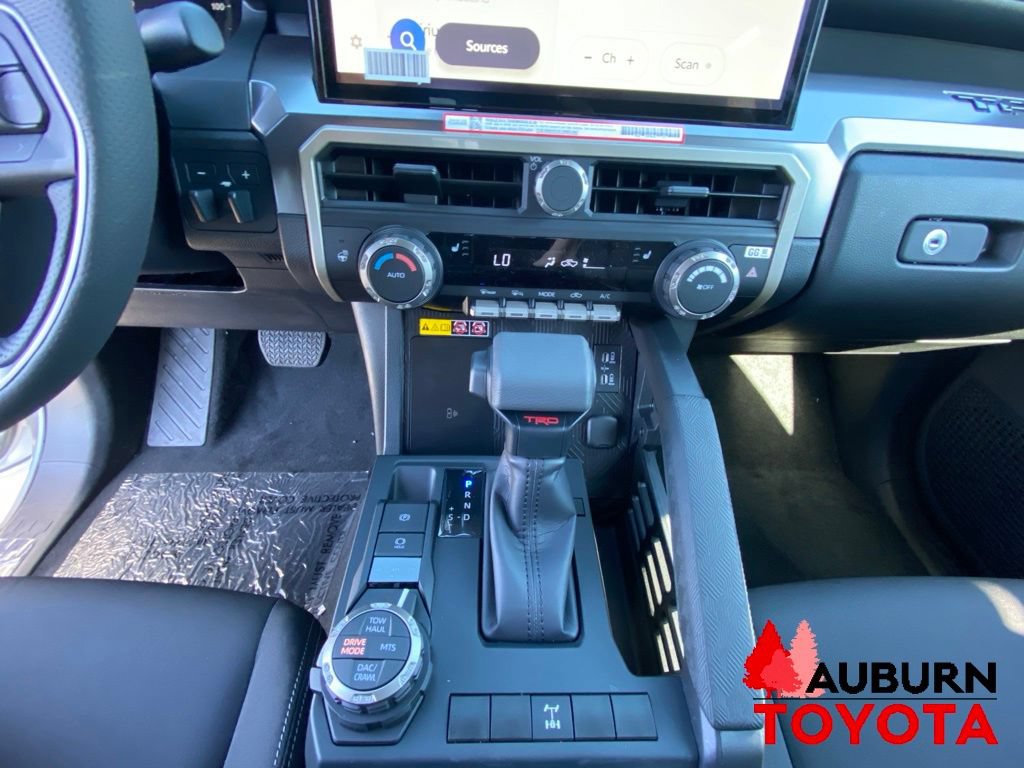 New 2026 Toyota Tacoma TRD Off-Road w/ TRD Off Road Upgrade Package AWD/4WD image 38