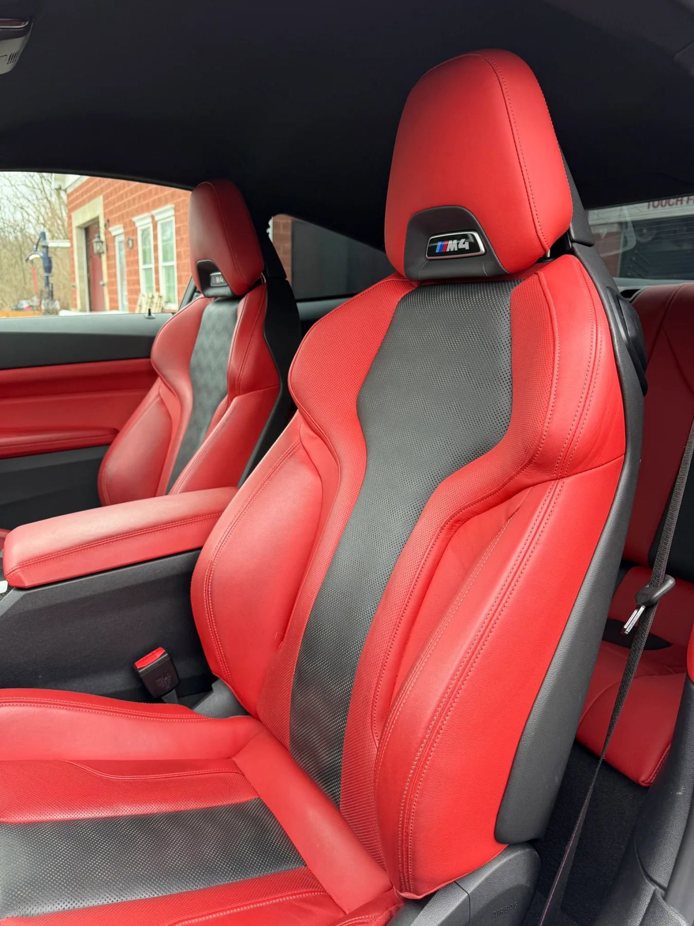 Used 2025 BMW M4 Competition w/ Executive Package image 3