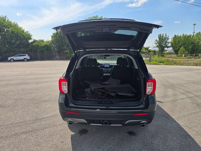 Used 2022 Ford Explorer XLT w/ Equipment Group 202A AWD/4WD image 13