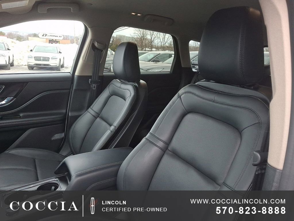 Used 2025 Lincoln Corsair AWD w/ Equipment Group 101A image 14