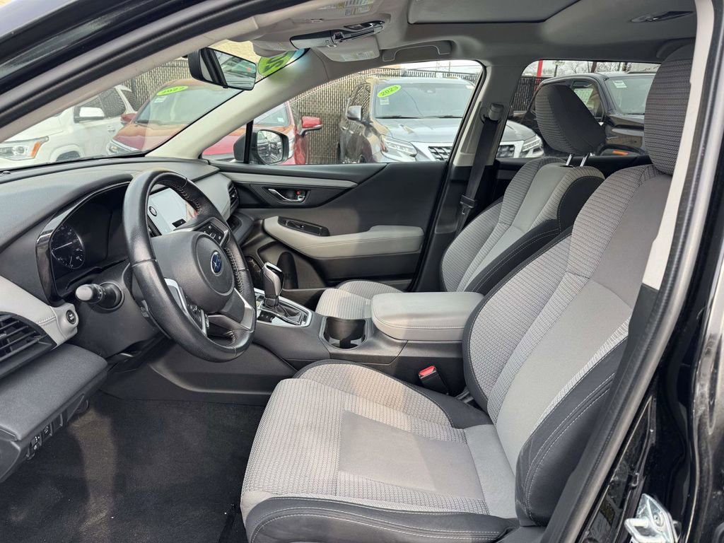 Used 2022 Subaru Outback Premium image 16