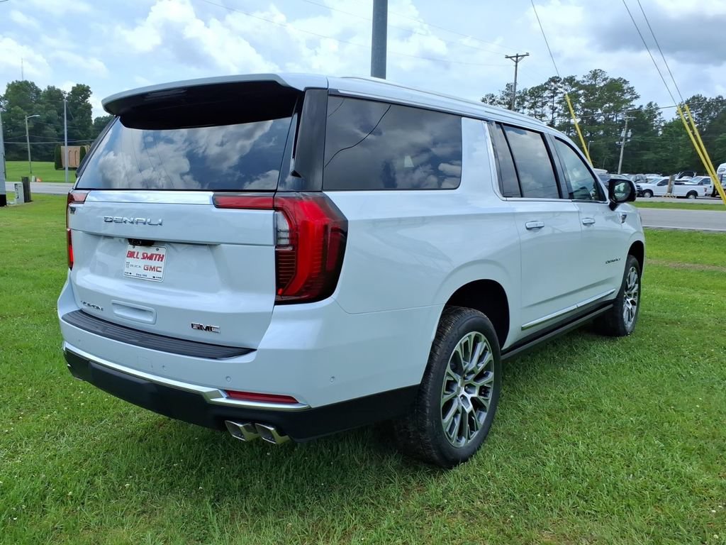New 2026 GMC Yukon XL Denali w/ Denali Reserve Package AWD/4WD image 7