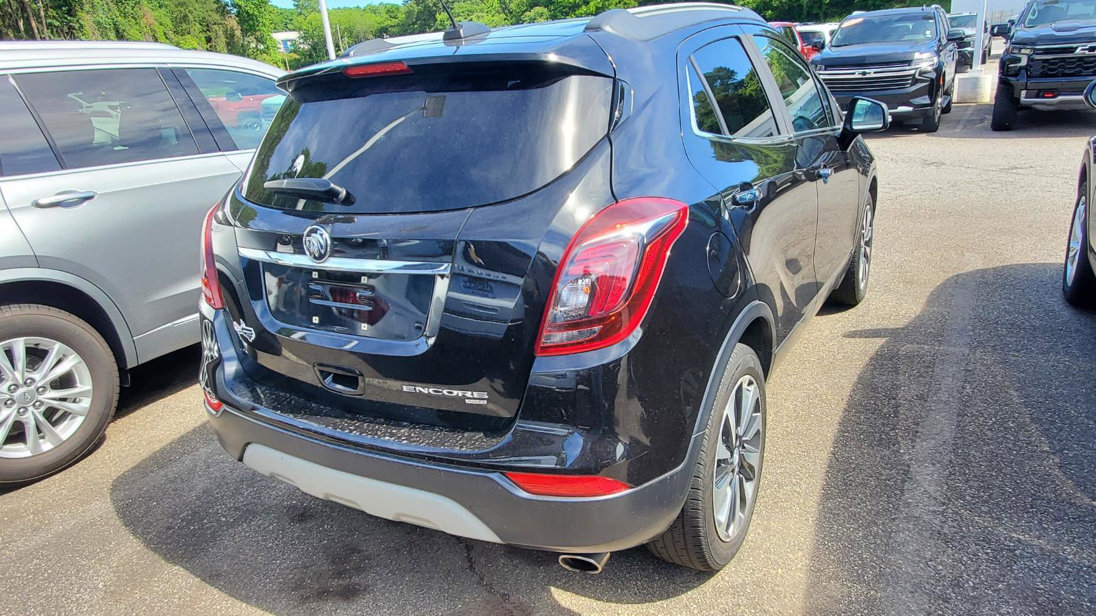 Used 2019 Buick Encore Essence AWD/4WD image 9