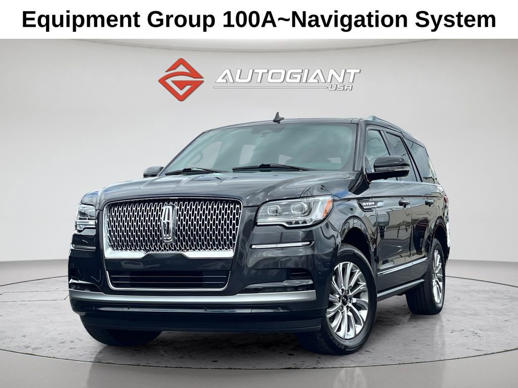 Used 2023 Lincoln Navigator 4WD image 1