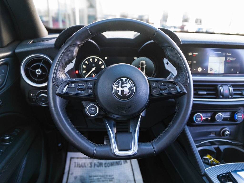 Used 2024 Alfa Romeo Stelvio Veloce image 19