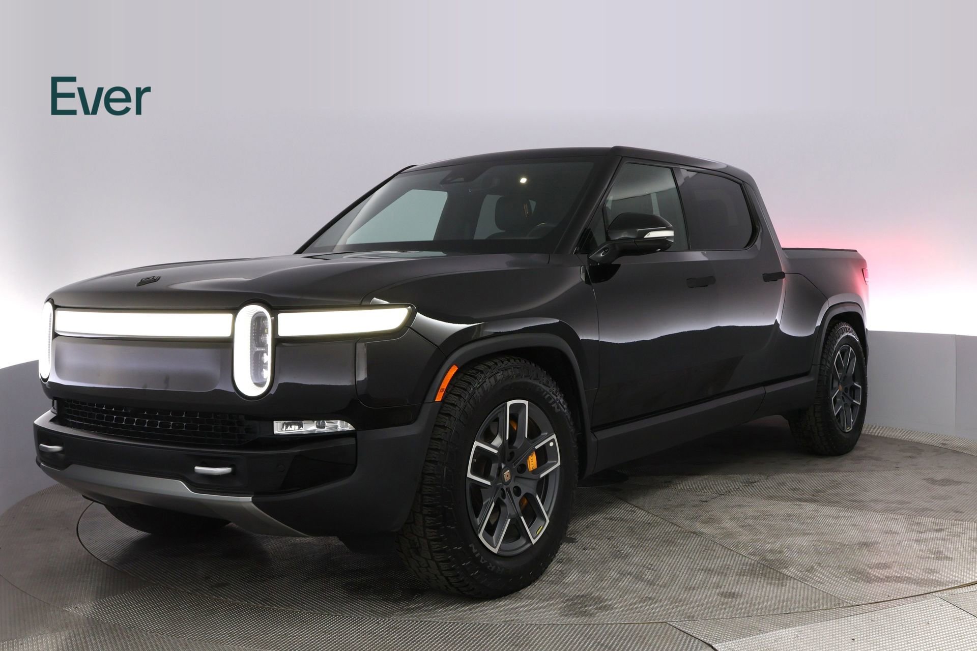 Used 2022 Rivian R1T Launch Edition image 2