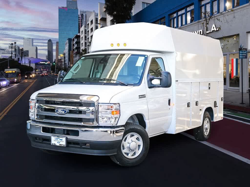 New 2026 Ford E-350 and Econoline 350 Super Duty w/ Power Equipment Group RWD image 2