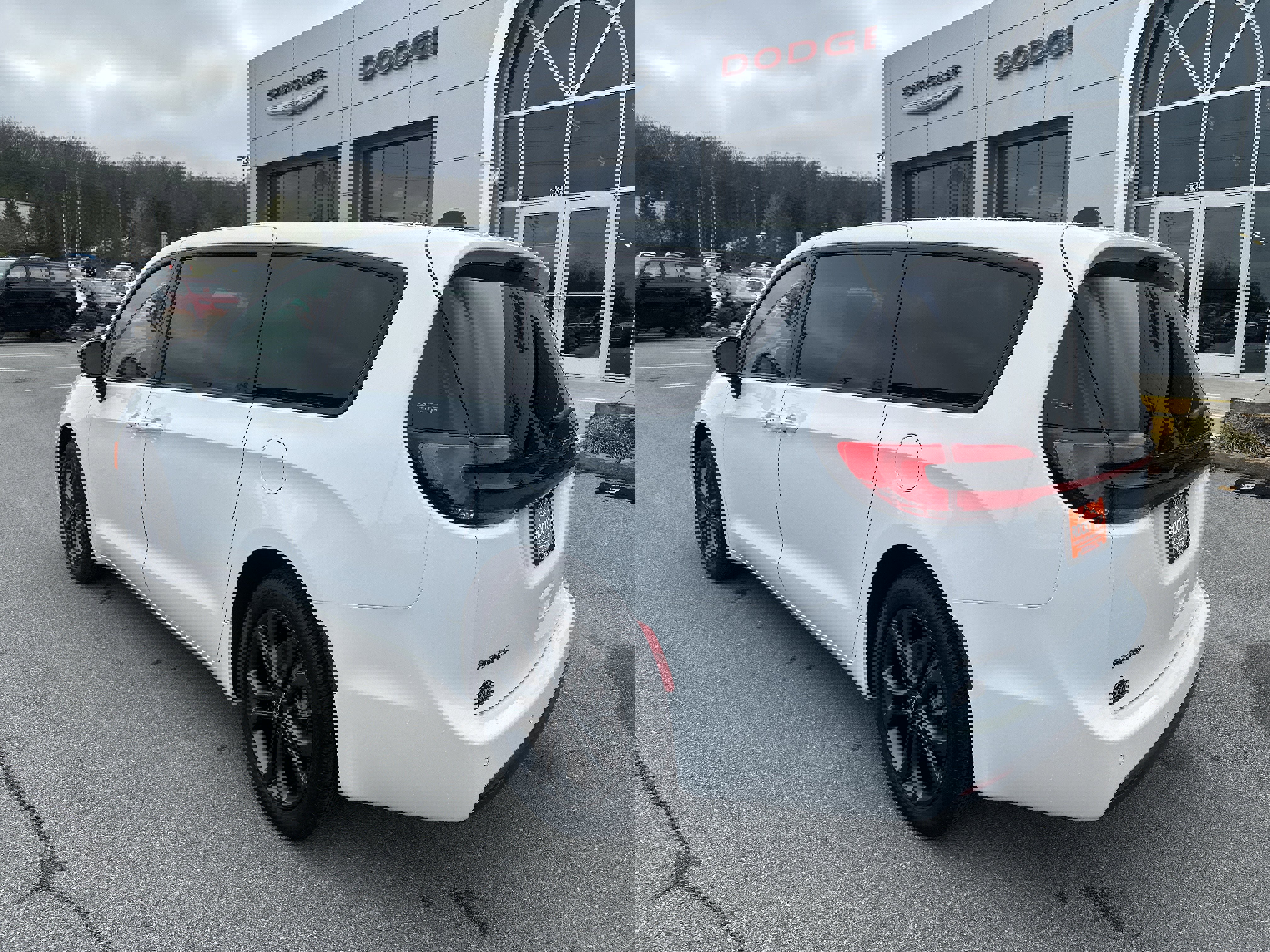 New 2026 Chrysler Pacifica Select image 9