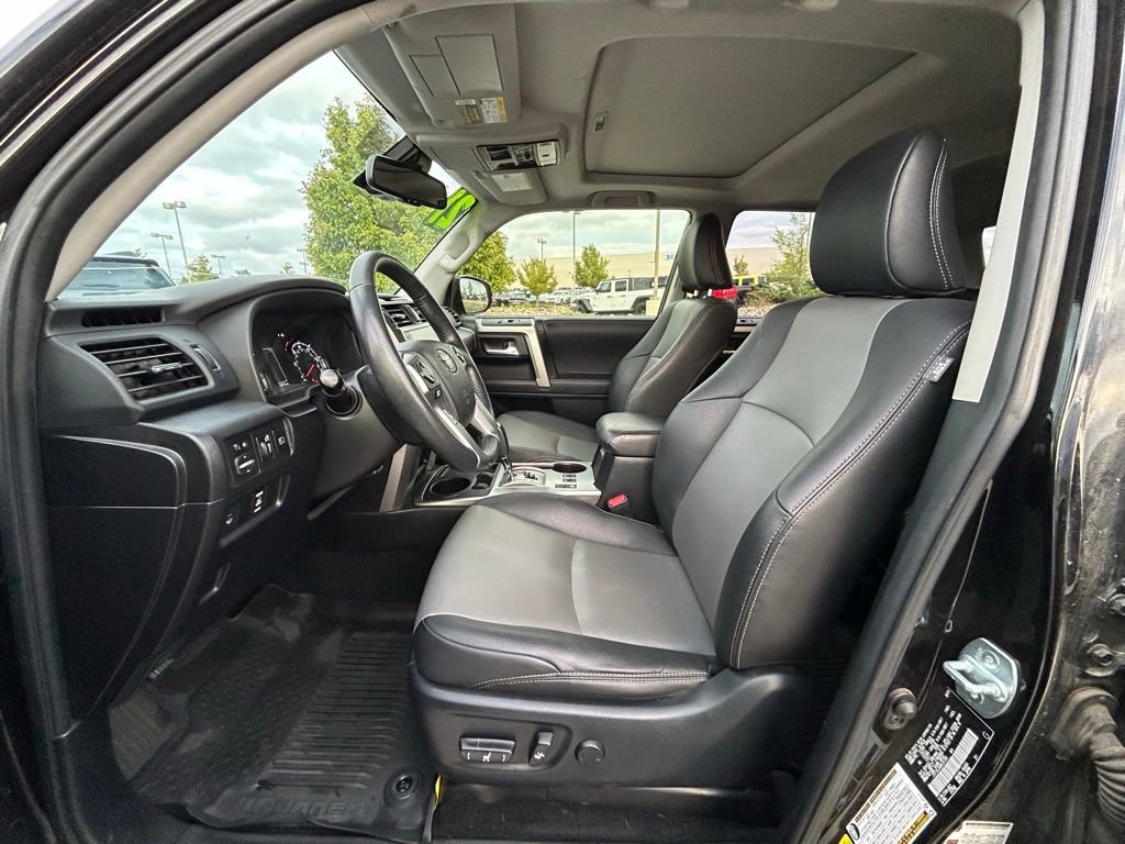 Used 2021 Toyota 4Runner SR5 Premium w/ Moonroof Package RWD image 8