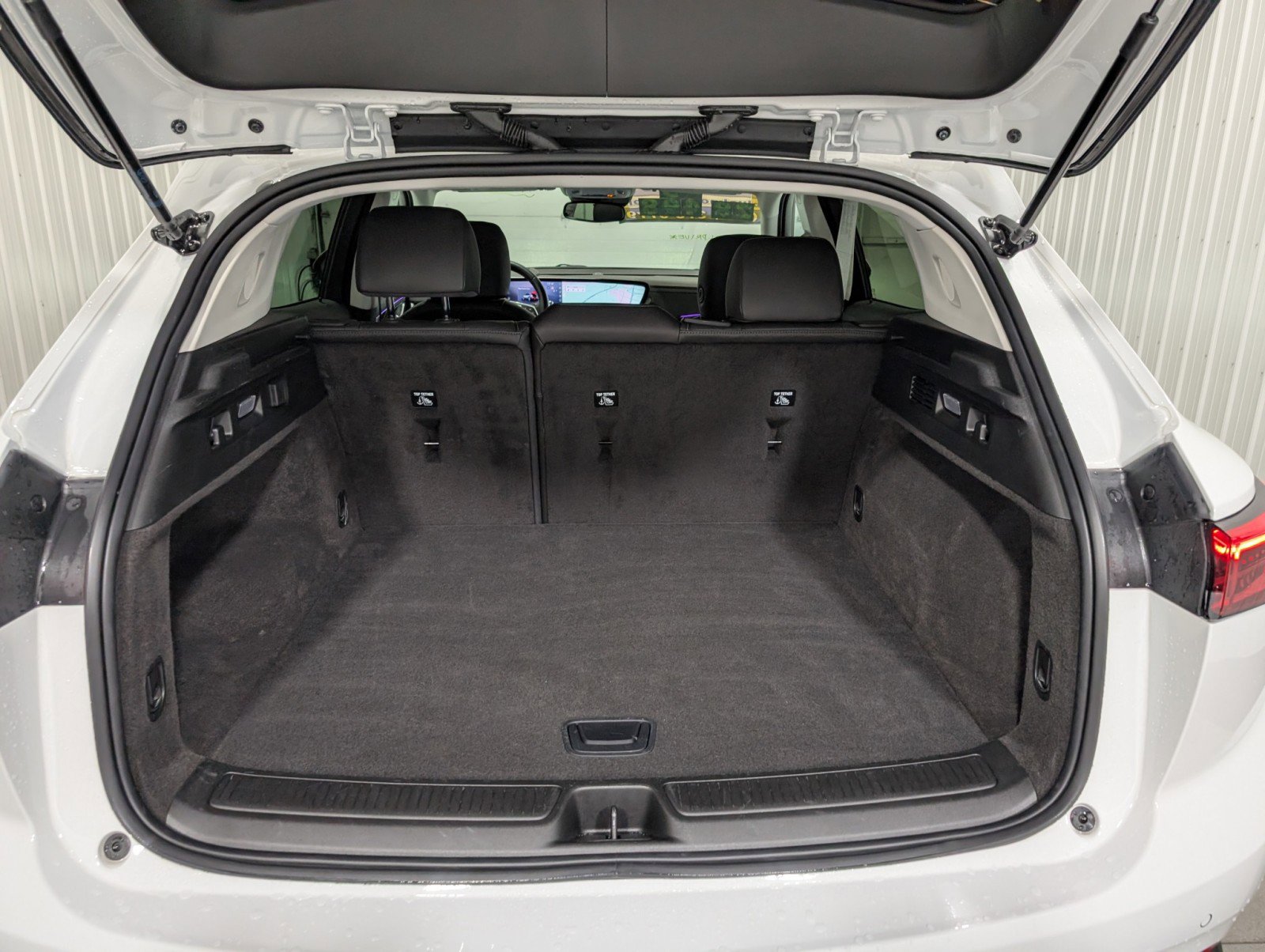 Used 2025 Buick Envision Preferred image 23