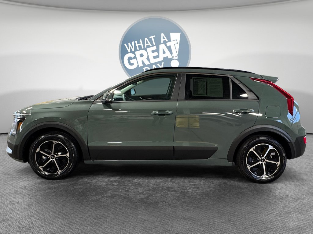 Used 2024 Kia Niro EX FWD image 7