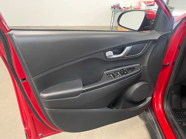 Used 2022 Hyundai Kona SEL w/ Convenience Package image 24