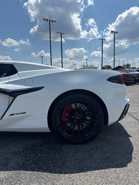 New 2027 Chevrolet Corvette Z06 w/ Battery Protection Package RWD image 10