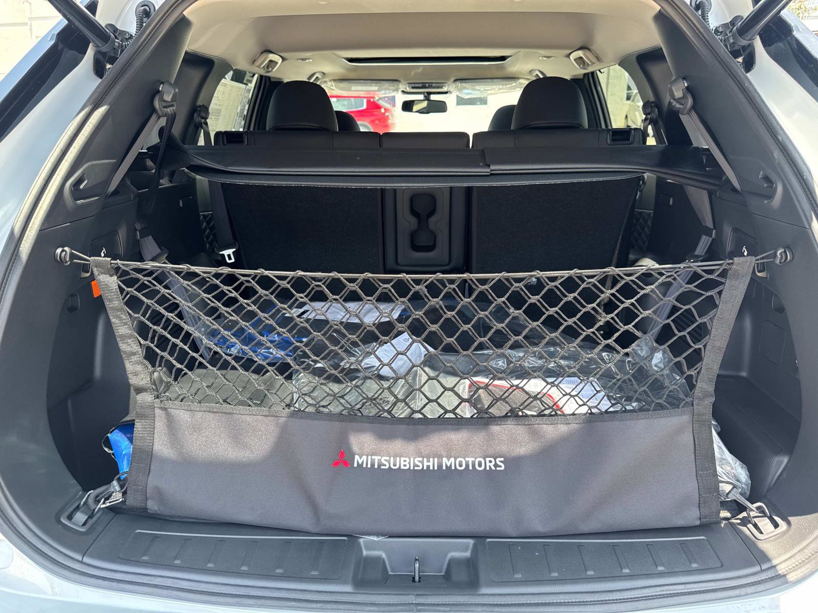 New 2025 Mitsubishi Outlander SEL image 7