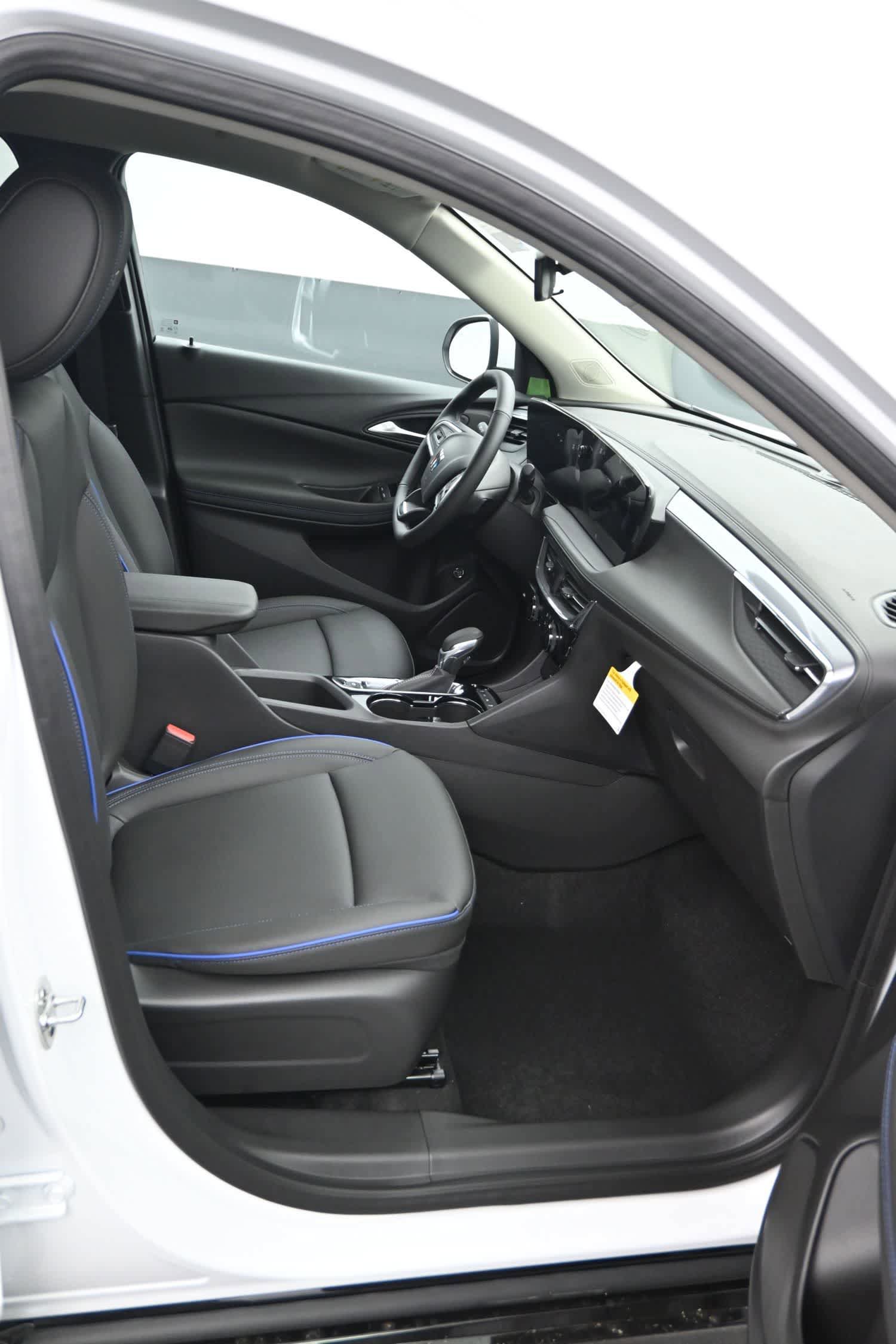 New 2026 Buick Encore GX Sport Touring w/ Advanced Technology Package AWD/4WD image 11