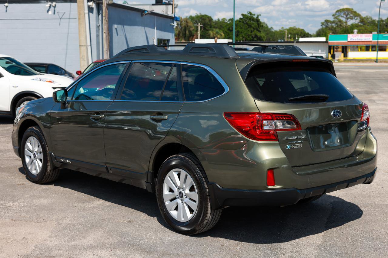 Used 2015 Subaru Outback 2.5i Premium AWD/4WD image 5