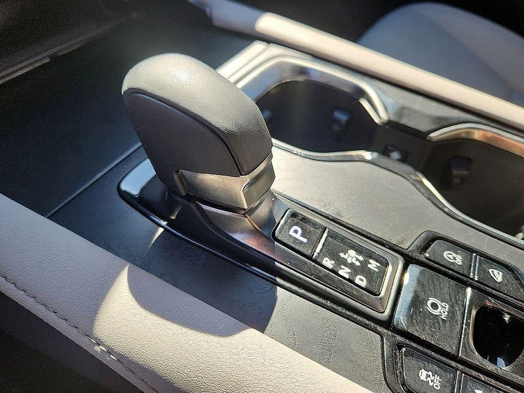 Used 2024 Lexus RX 350 Premium w/ Accessory Package (P2) image 16