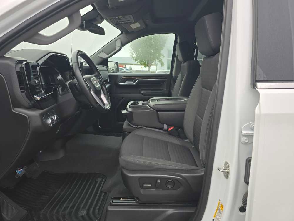 Used 2023 GMC Sierra 1500 SLE image 9