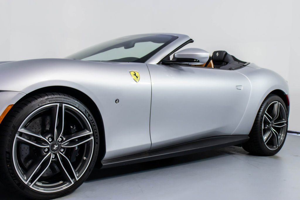 Certified 2025 Ferrari Roma Spider image 31