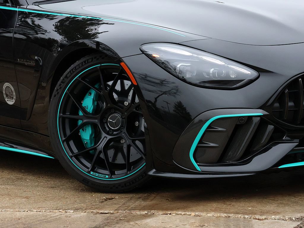 Used 2025 Mercedes-Benz AMG GT 63 image 9