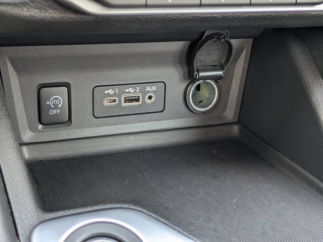 Used 2025 Nissan Sentra SV FWD image 22