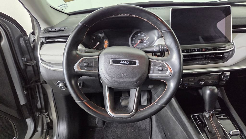 Used 2022 Jeep Compass Limited AWD/4WD image 16