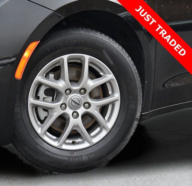 Used 2024 Chrysler Pacifica Touring-L image 13