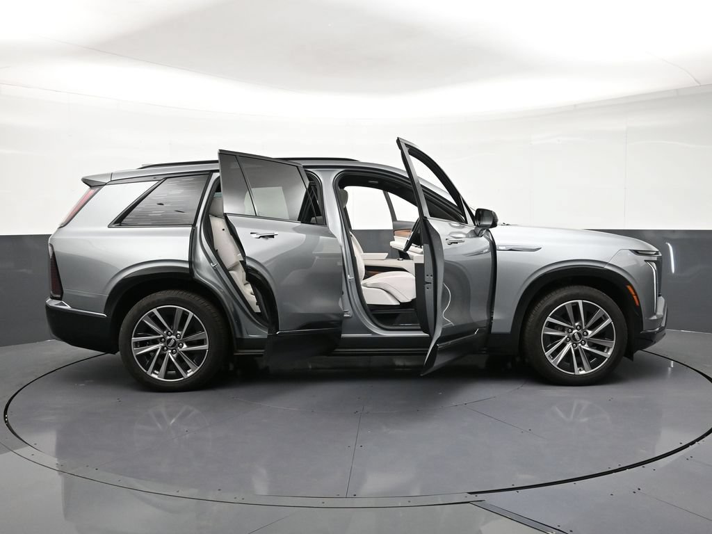 Used 2026 Cadillac Vistiq Luxury AWD/4WD image 35