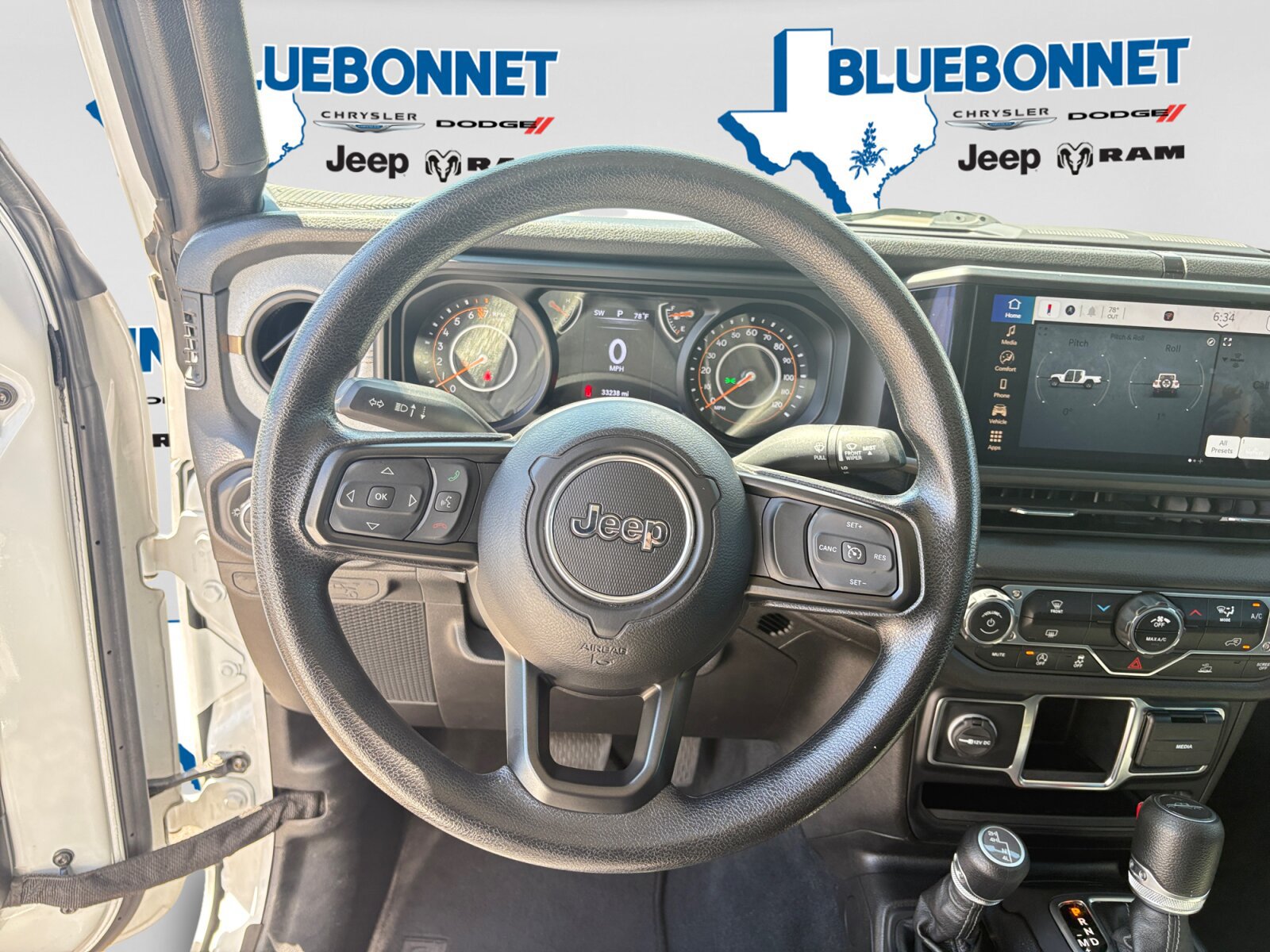 Used 2024 Jeep Gladiator Sport AWD/4WD image 13