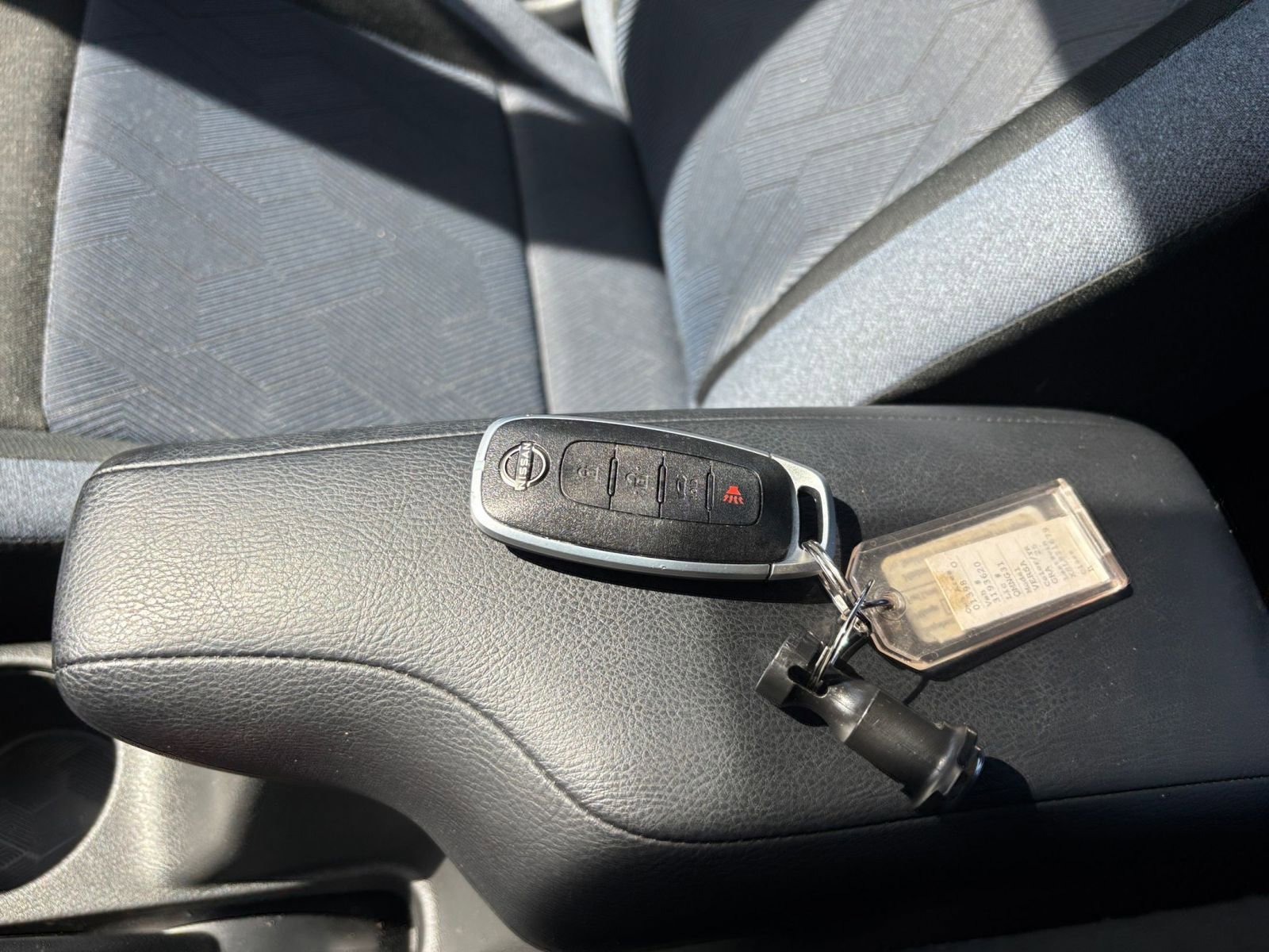 Used 2025 Nissan Versa SV FWD image 21