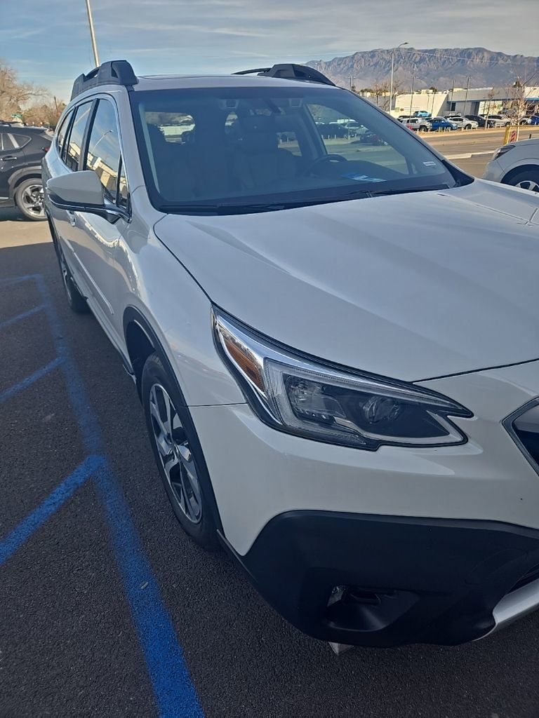 Used 2020 Subaru Outback Limited XT image 3