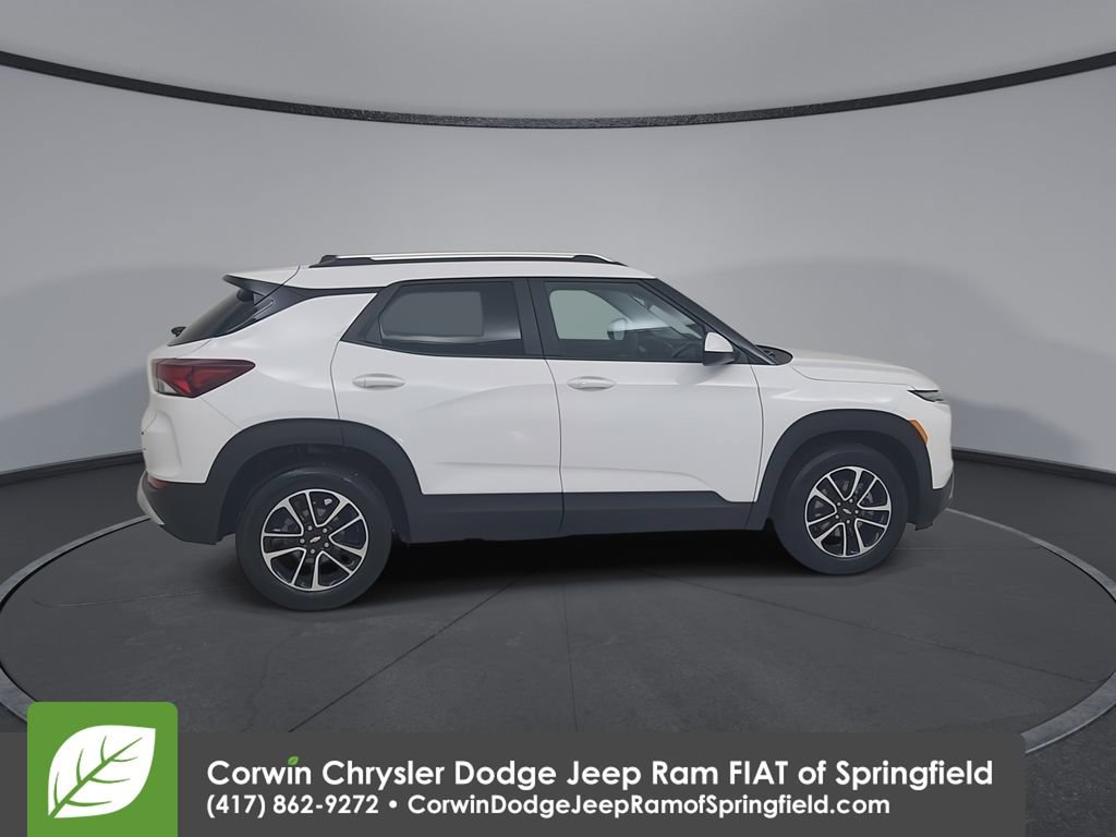 Used 2025 Chevrolet TrailBlazer LT image 16