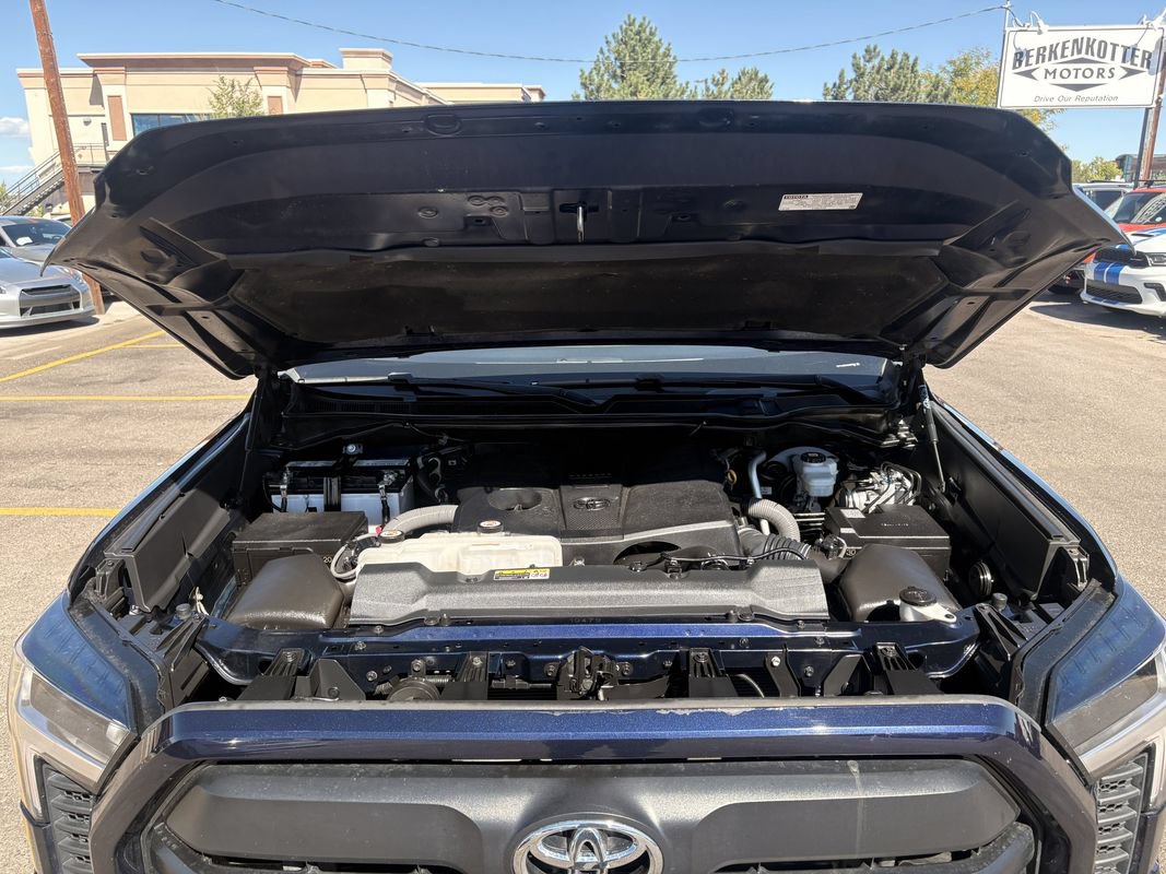 Used 2022 Toyota Tundra SR5 w/ Advanced Technology Package AWD/4WD image 33