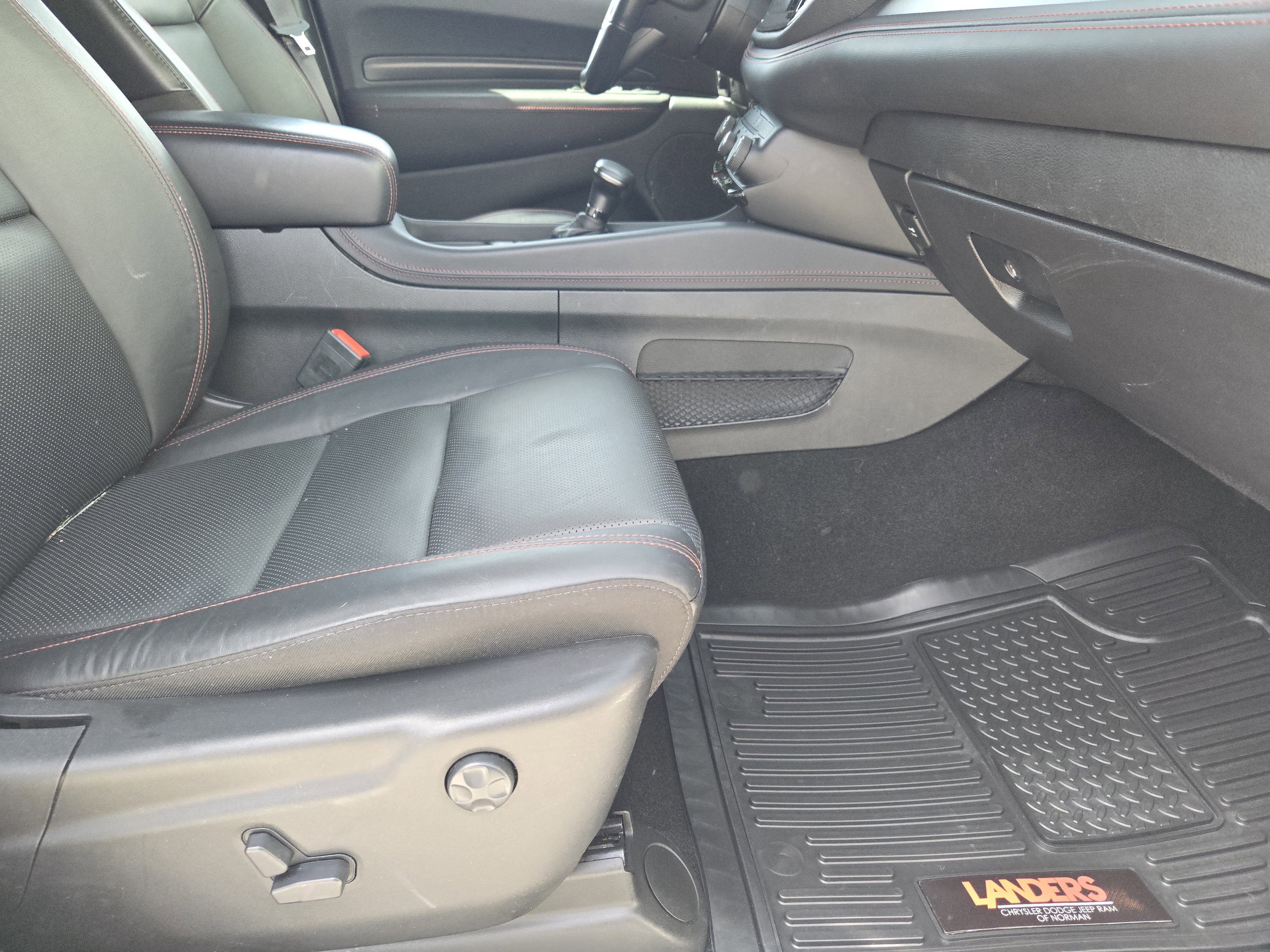 Used 2024 Dodge Durango GT image 17