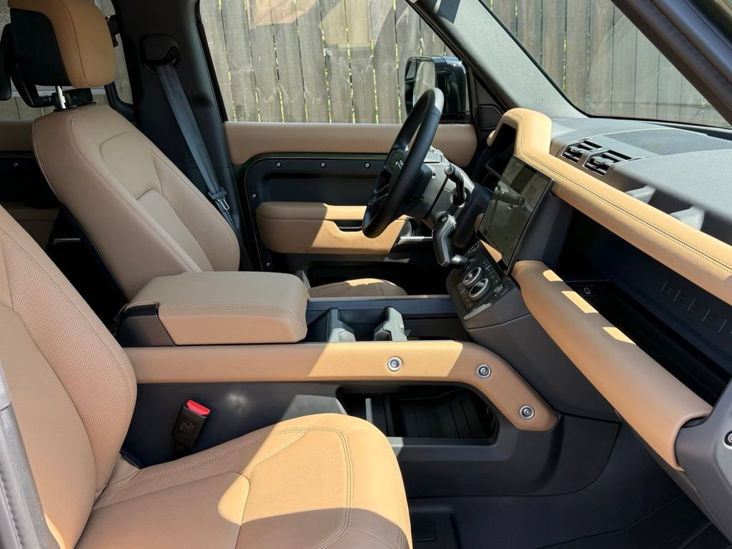New 2026 Land Rover Defender 110 S AWD/4WD image 11