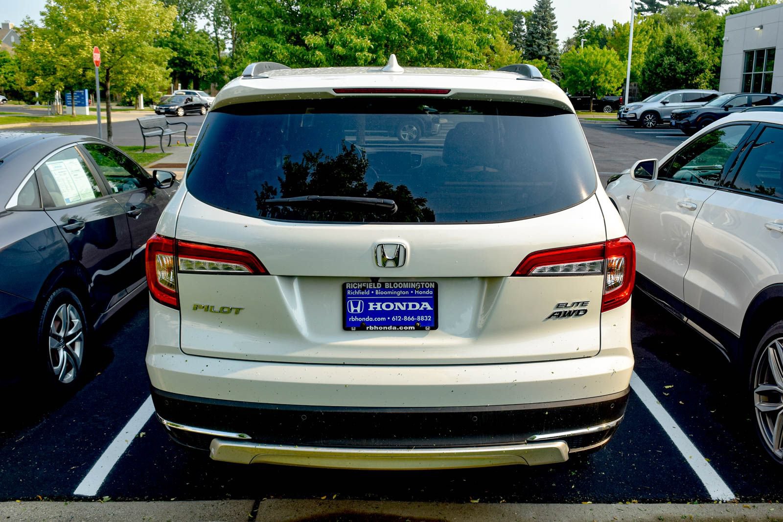 Used 2022 Honda Pilot Elite image 6