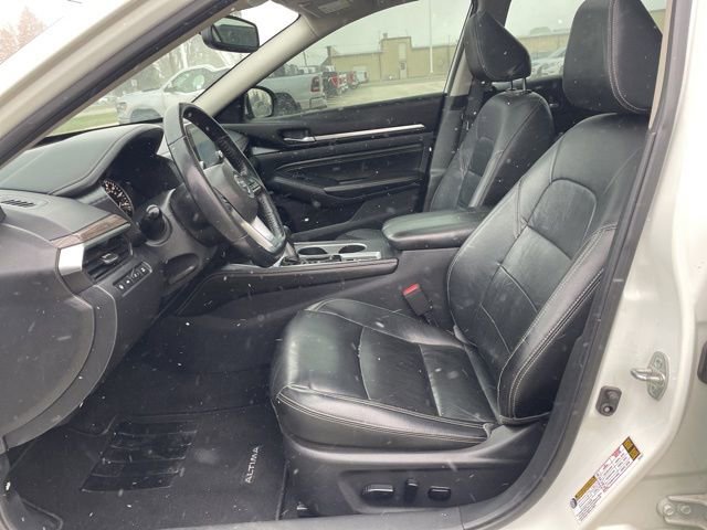 Used 2019 Nissan Altima 2.5 Platinum image 8