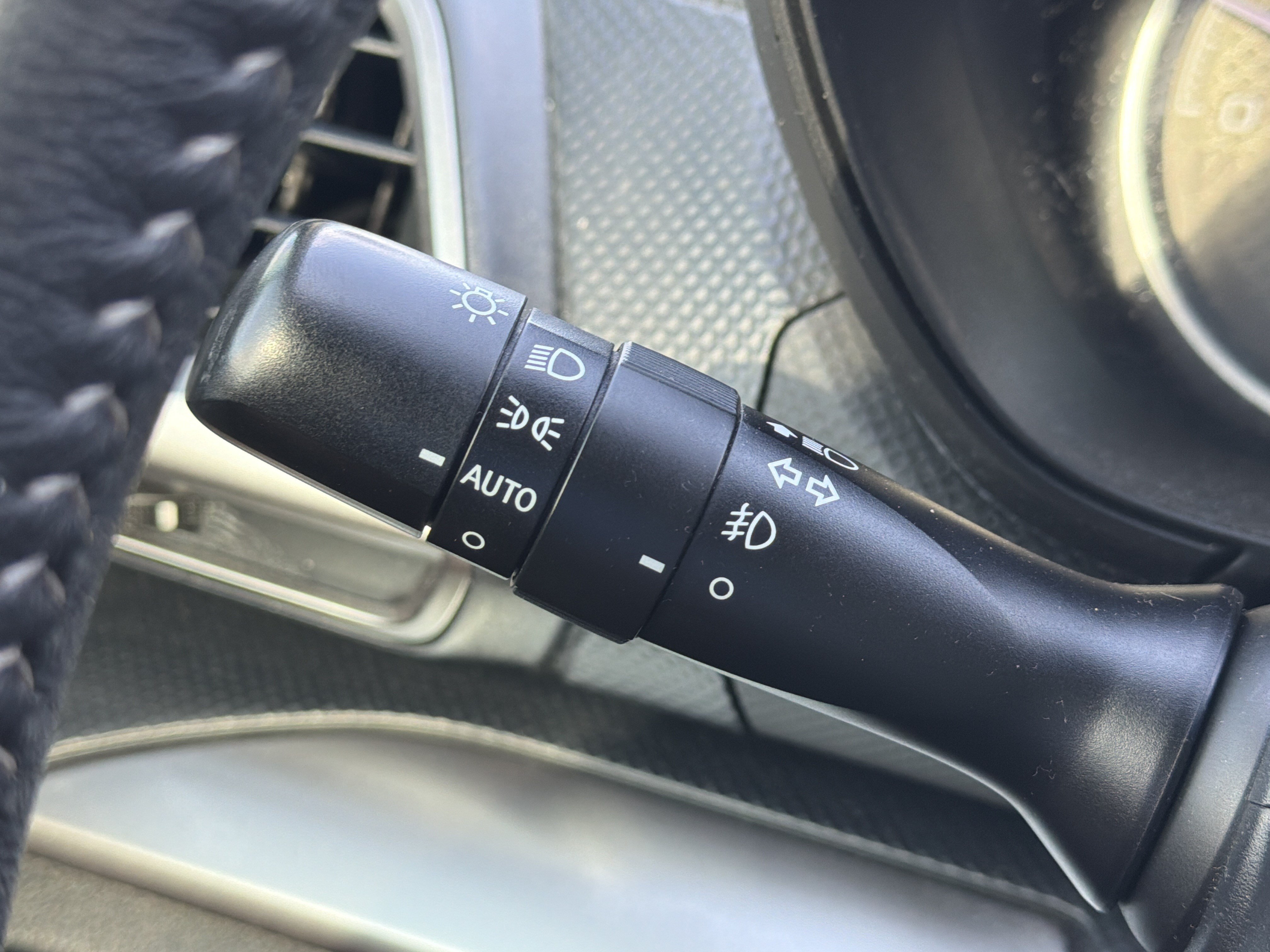 Used 2024 Subaru Forester Premium AWD/4WD image 16