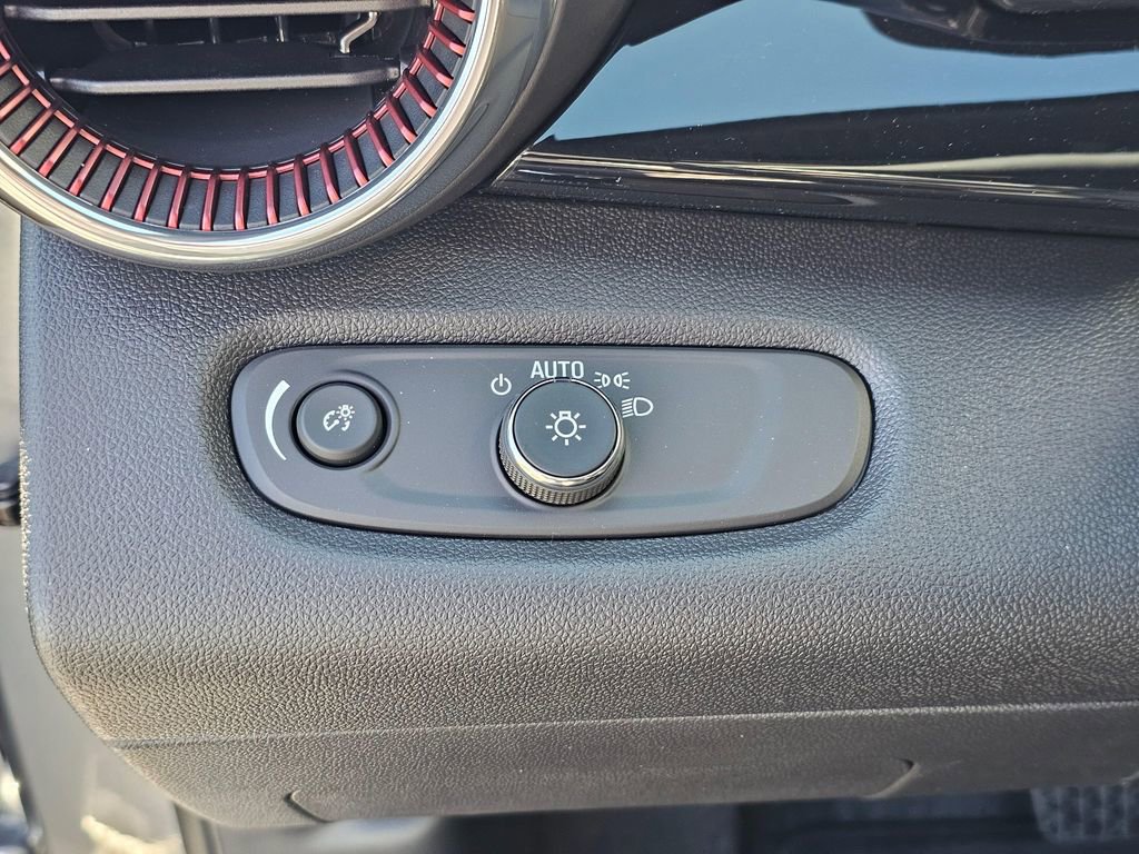 New 2026 Chevrolet Trax RS w/ Driver Confidence Package image 23