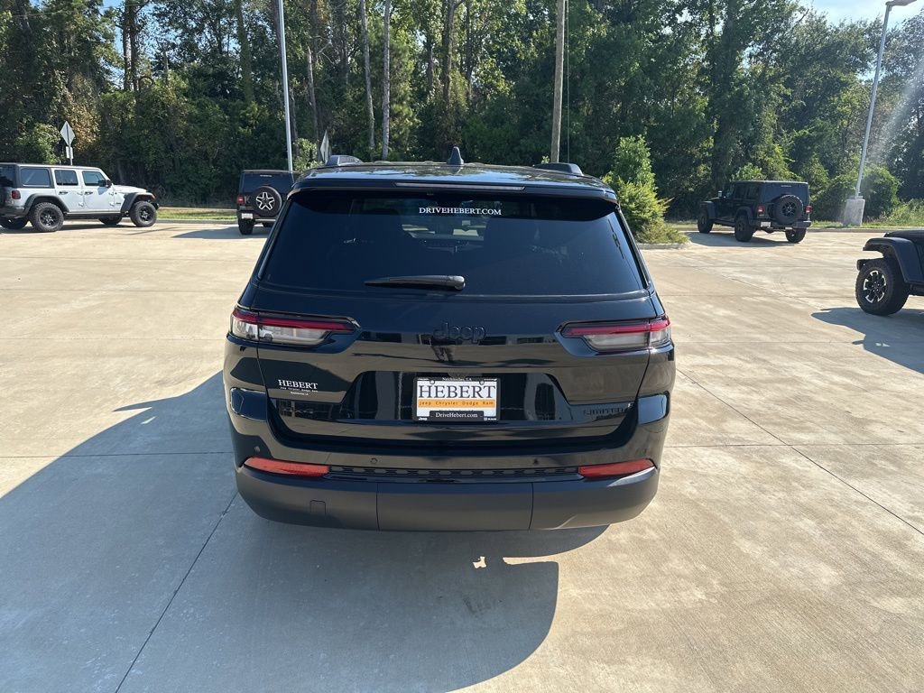 New 2025 Jeep Grand Cherokee L Limited w/ Black Appearance Package image 6