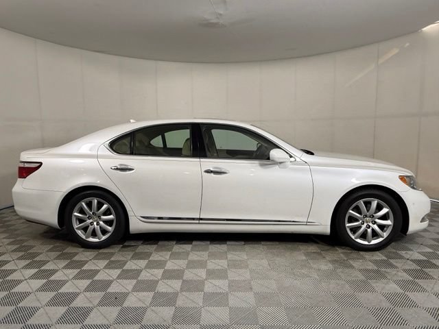 Used 2008 Lexus LS 460 RWD image 12
